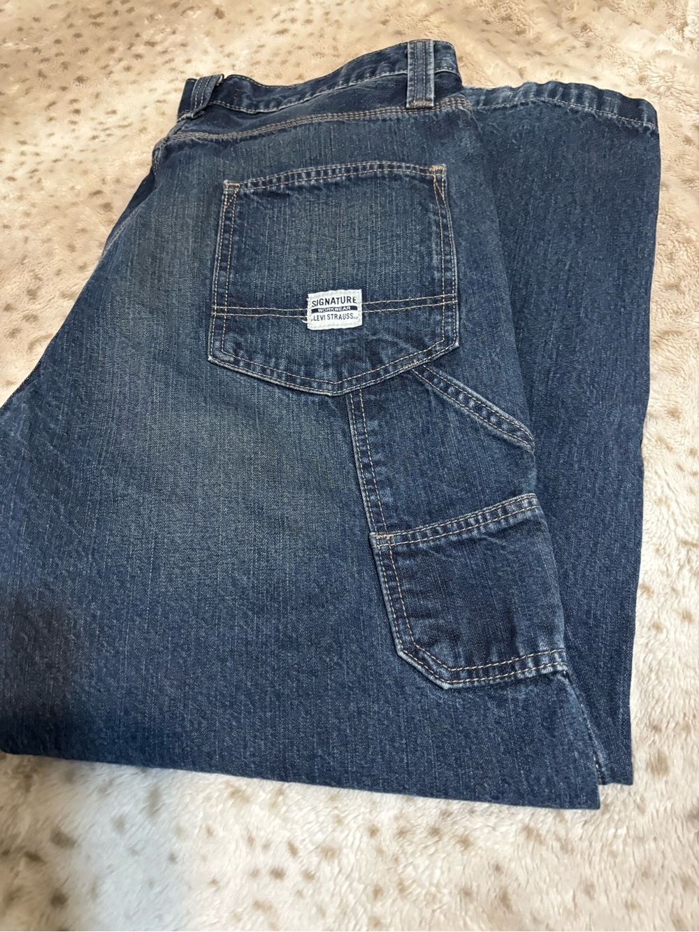 Signature by Levi Strauss Men’s Indigo Relaxed Carpenter Jeans
